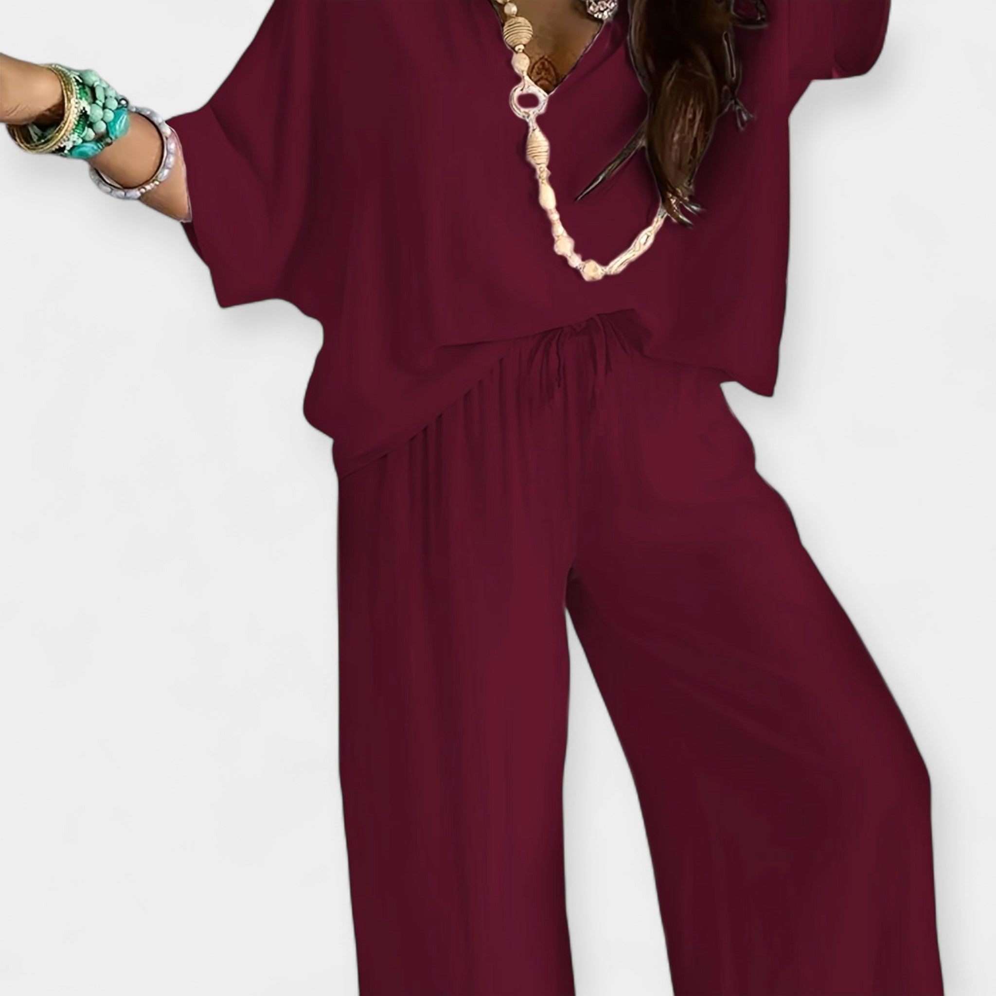 Veronika - Relaxed set with wide trousers and a flowing blouse