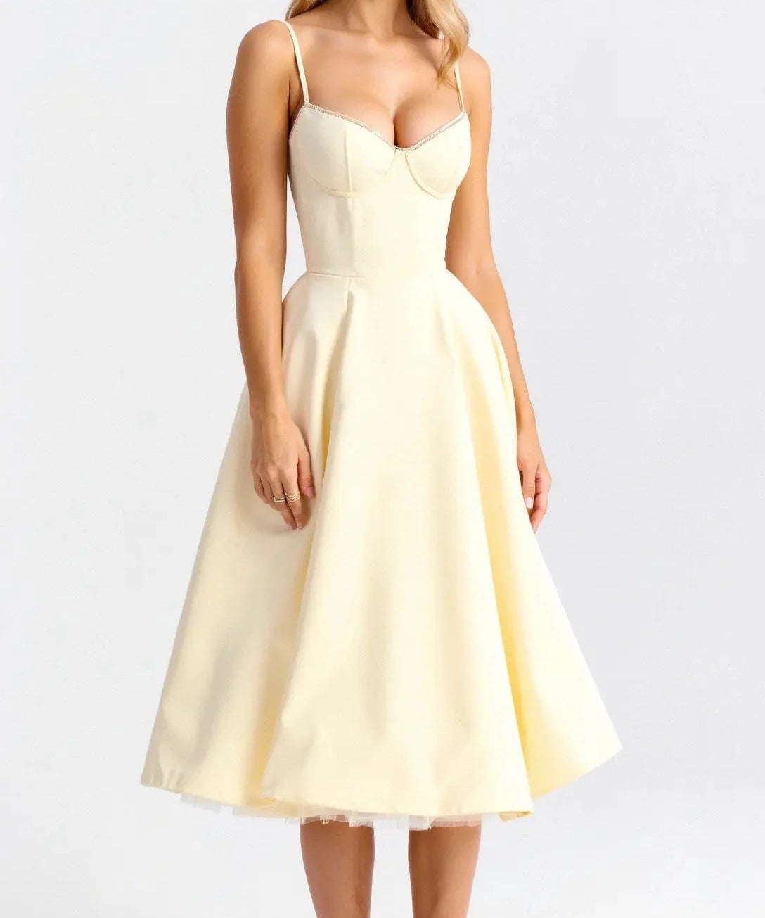 Isolde Elegant Tulle Midi Dress