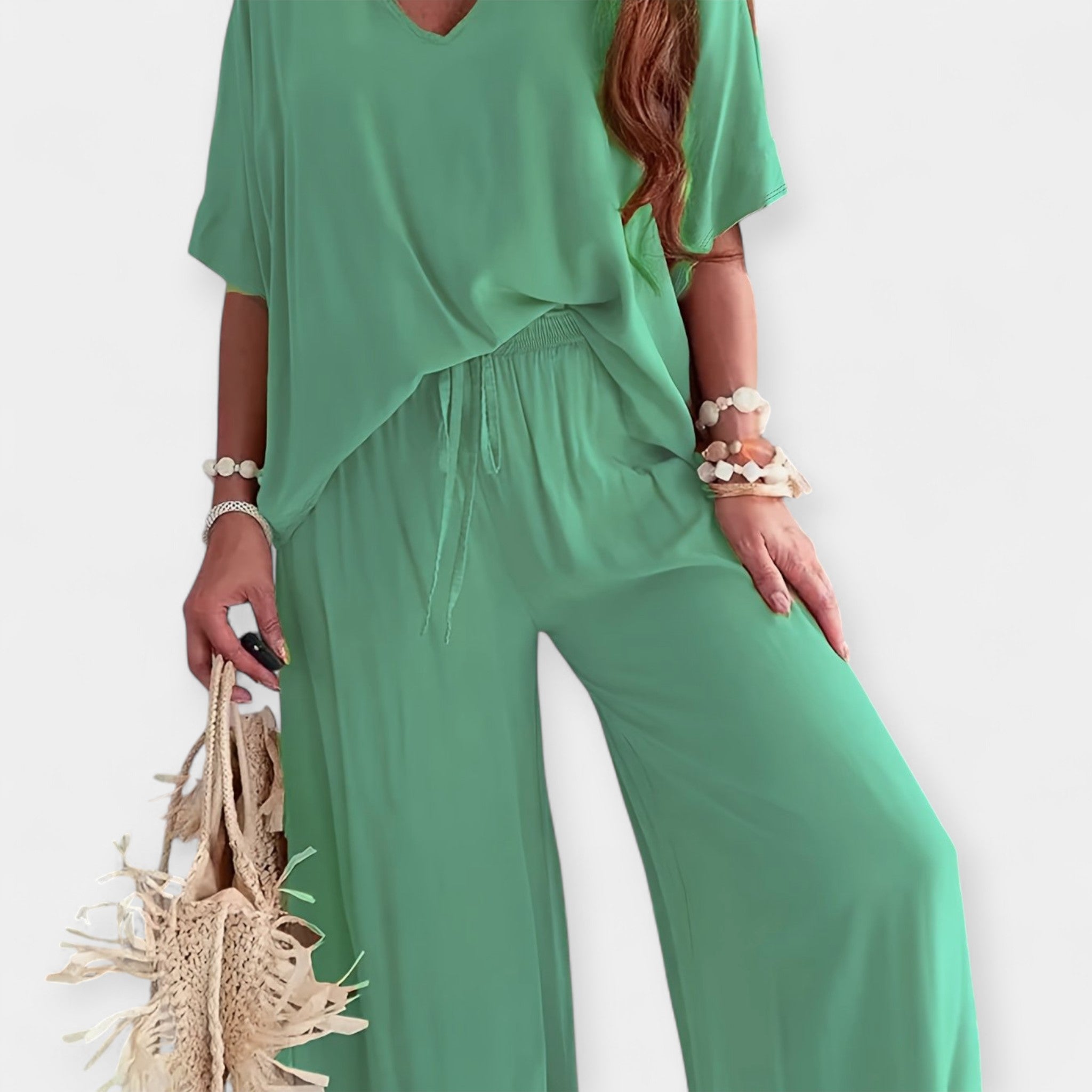 Veronika - Relaxed set with wide trousers and a flowing blouse