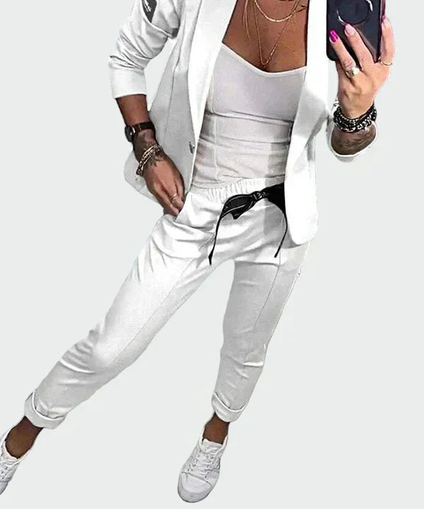 Ella - Women's Loose-Fitting Trouser and Blazer Set